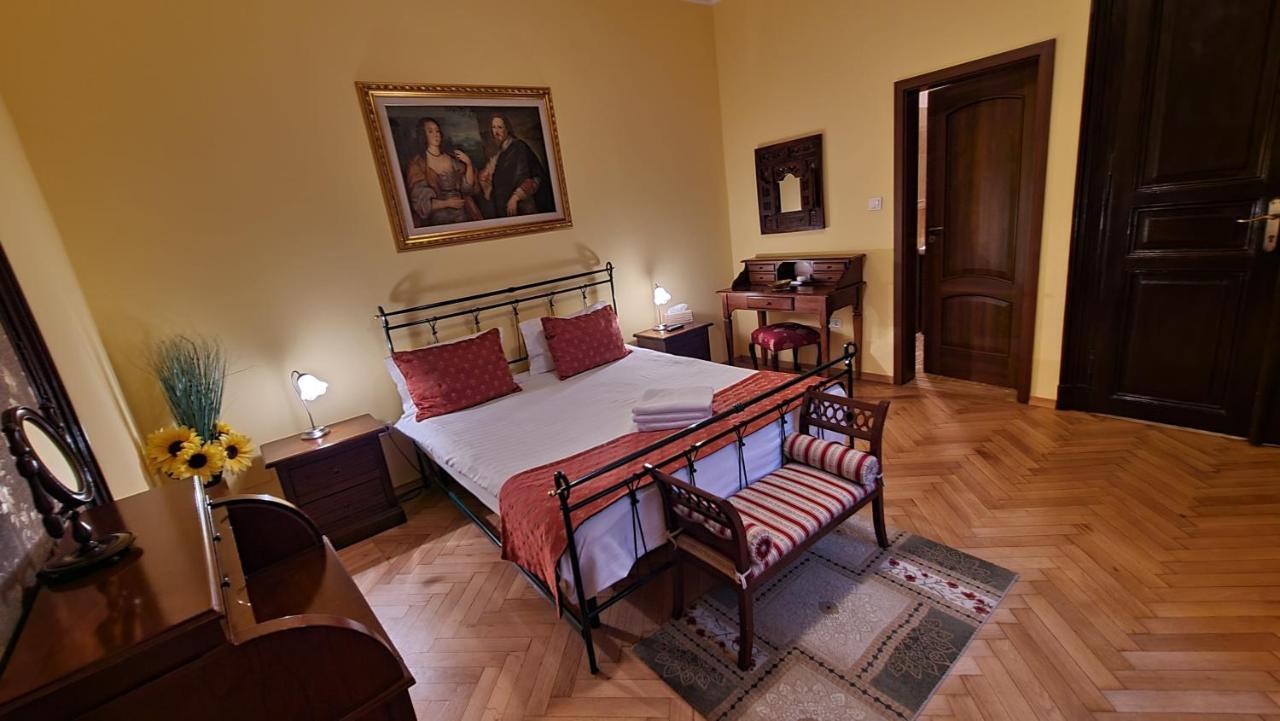 Casa Republicii Hotel Brassó Kültér fotó