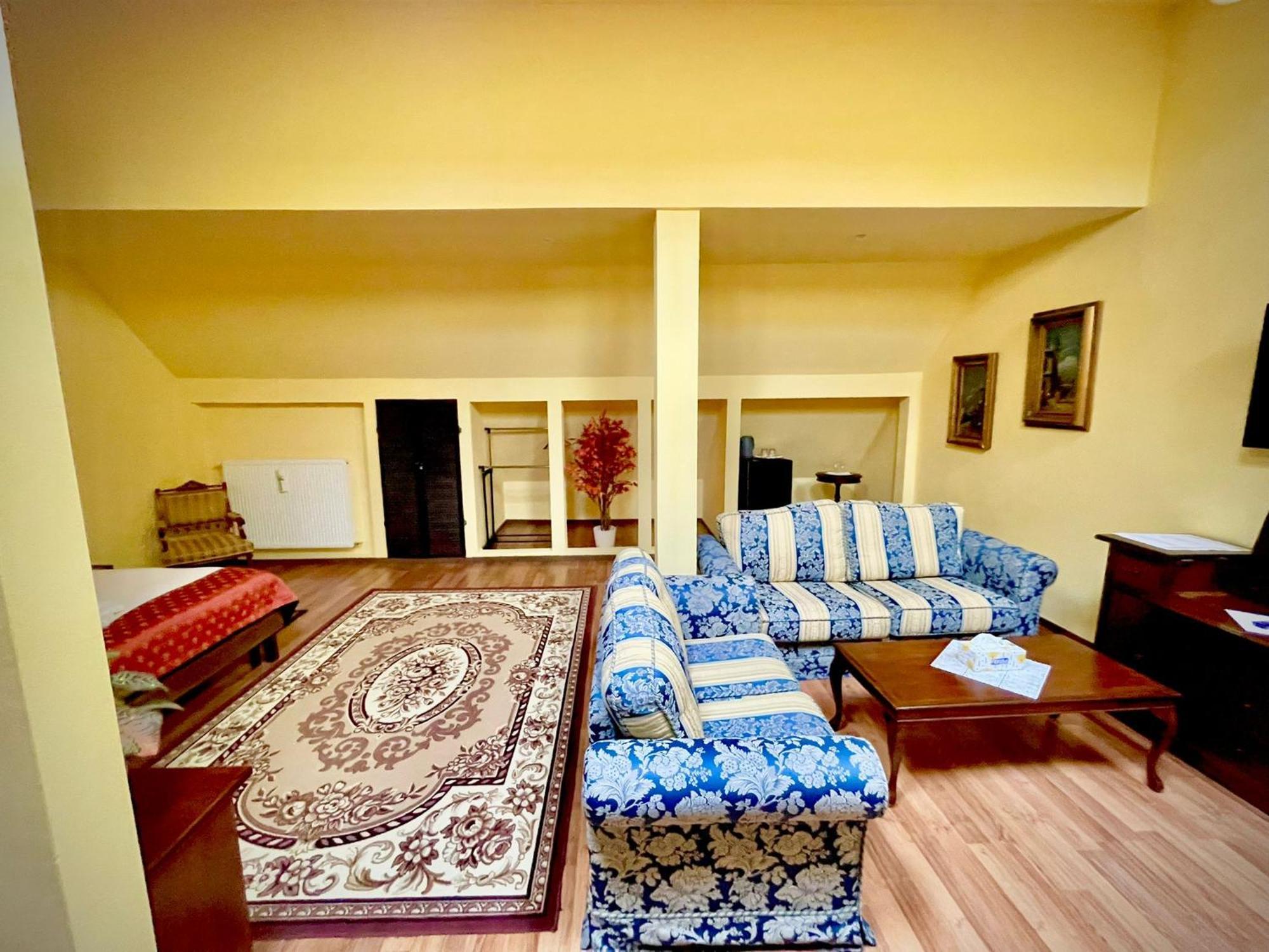 Casa Republicii Hotel Brassó Kültér fotó