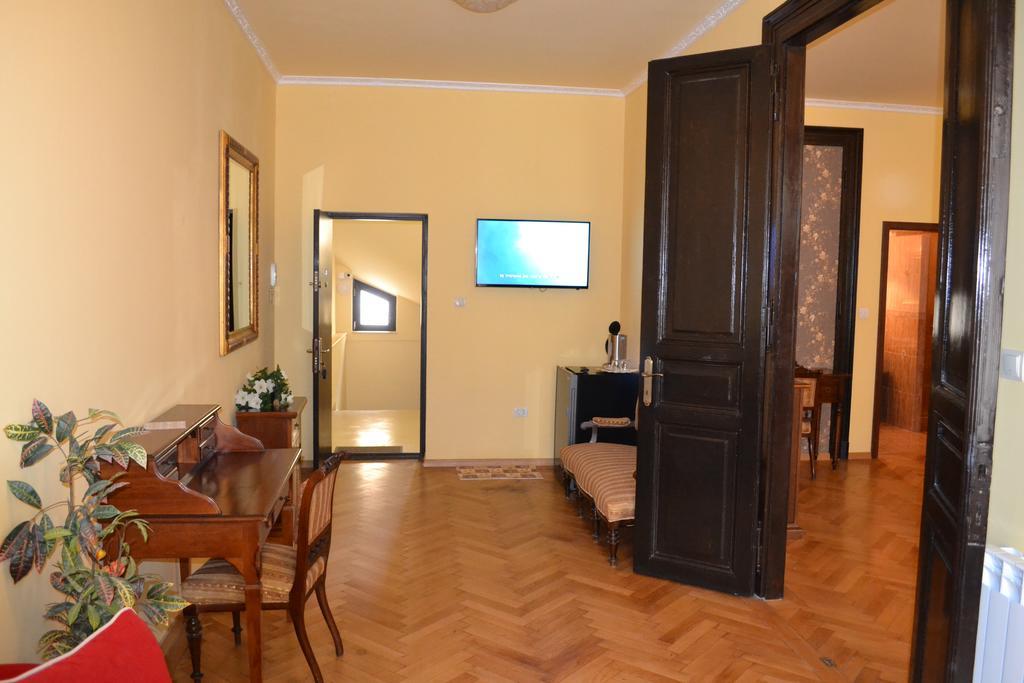 Casa Republicii Hotel Brassó Szoba fotó